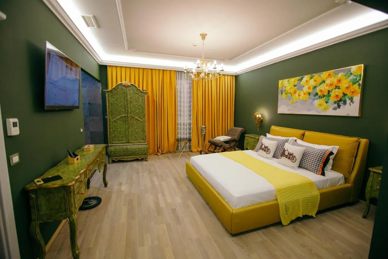 קורצ'ה Montrelux Resort