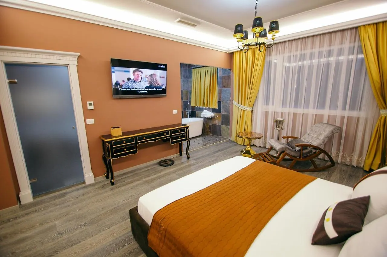 קורצ'ה Montrelux Resort 0*,  אלבניה