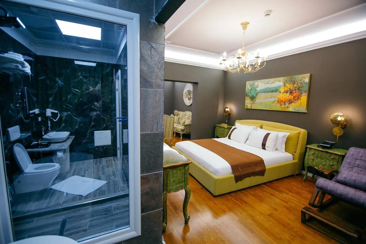 קורצ'ה Montrelux Resort