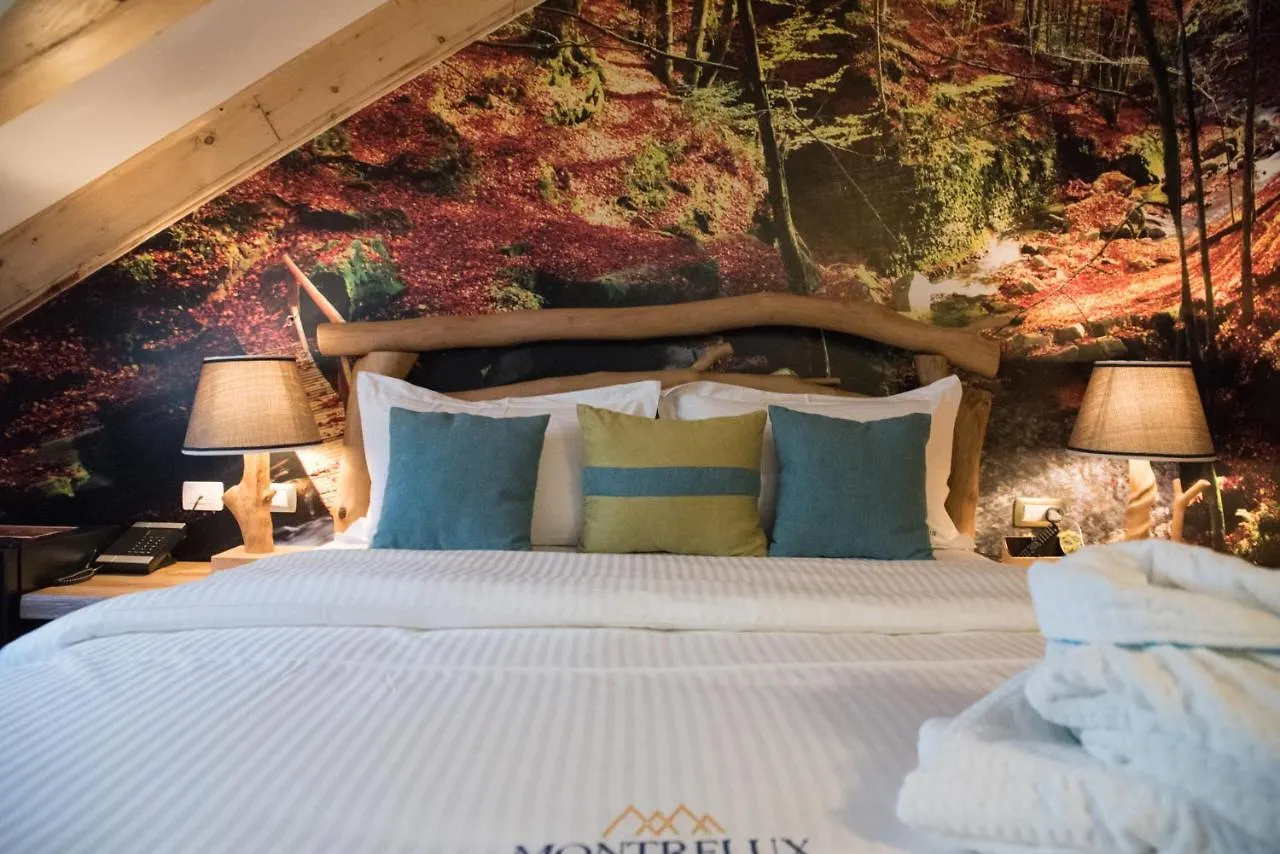 קורצ'ה Montrelux Resort